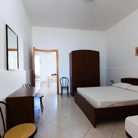 Elisena Apartment